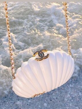 Rare VIP Limited Edition Minaudière Shell Crossbody/Clutch with Original Box Set